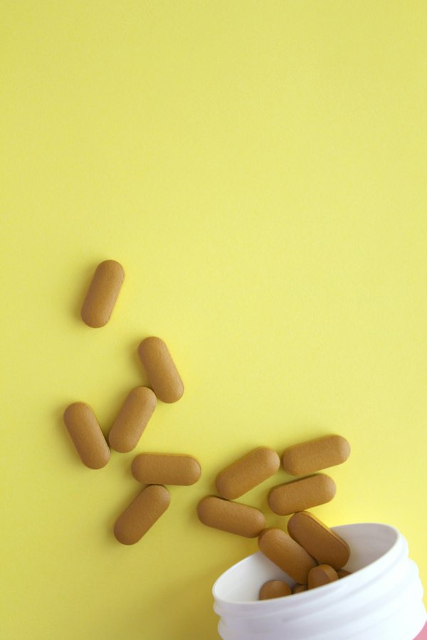 L-théanine : comprendre les bienfaits et les dangers